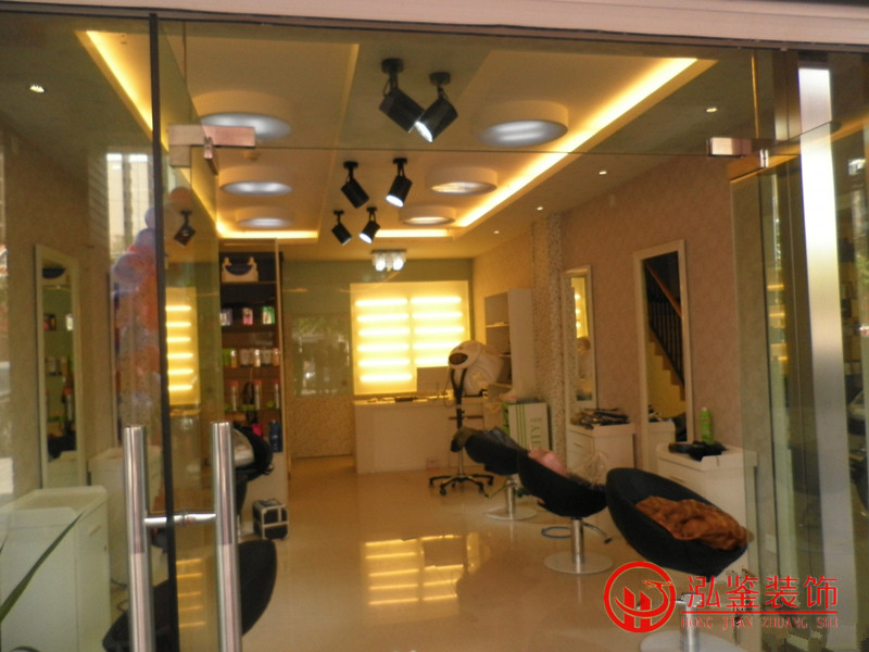 合肥理發(fā)店裝修實(shí)景圖片